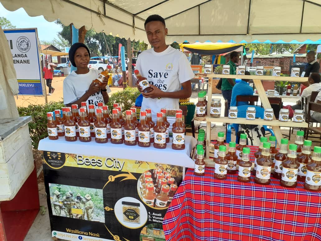 Beekeeping systems that turn field skill into income